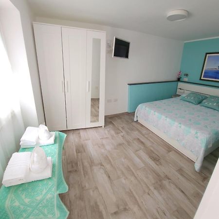 Casa Al Mare Orchidea - Motoparking - Wifi Free - Ac كالا غونوني المظهر الخارجي الصورة